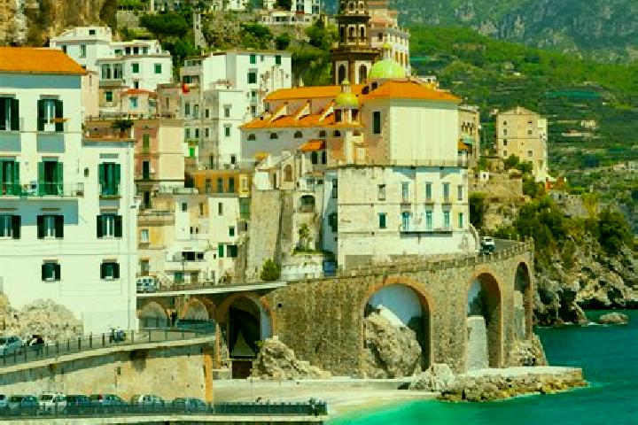 Sophia, 32 — Escort in Aritzo, Italy