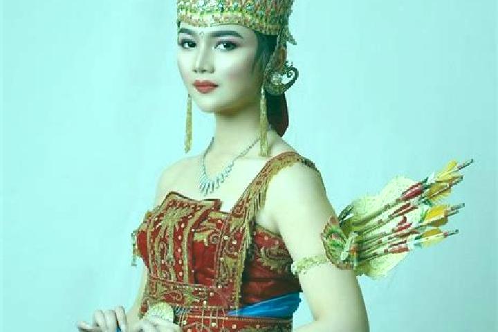 Sophia, 32 — Escort in Kota Tengah, Indonesia
