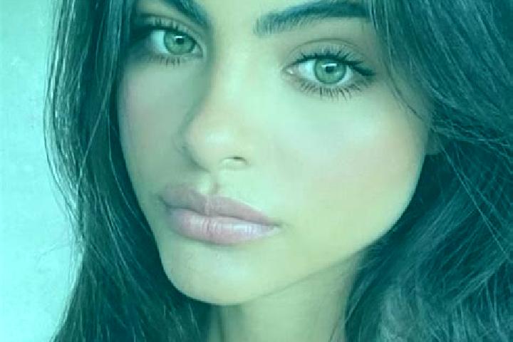Sophia, 33, a black hazel-eyed caucasian companion based in Banloc. Offering OWO, Travel Companion, Striptease, Fetish. Available for incall and outcall, day...