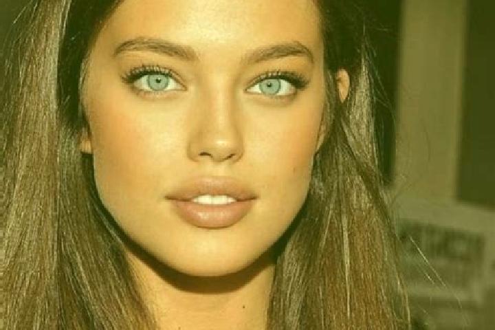 Sophia, 33, a chestnut green-eyed caucasian companion based in Monteon. Offering Striptease, 69, Travel Companion. Available for incall and outcall, overnigh...