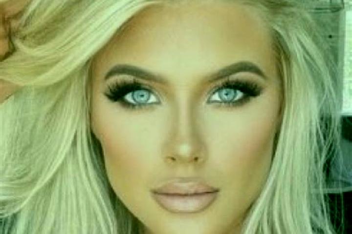 Sophia, 33, a platinum blonde hazel-eyed slavic companion based in Codena. Offering CIM, Striptease, Prostate Massage, Tantra, Domination. Available for inca...
