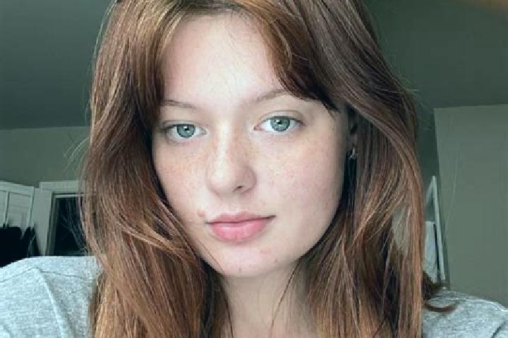 Sophia, 33, a red green-eyed caucasian companion based in Vatomandry. Offering Overnight, 69, Striptease, Erotic Massage. Available for incall and outcall, o...