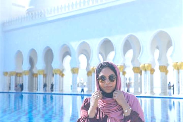 Sophia, 33 — Escort in Abu Dabos, Iran