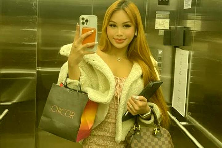 Sophia, 33 — Escort in Glendale Heights, United States