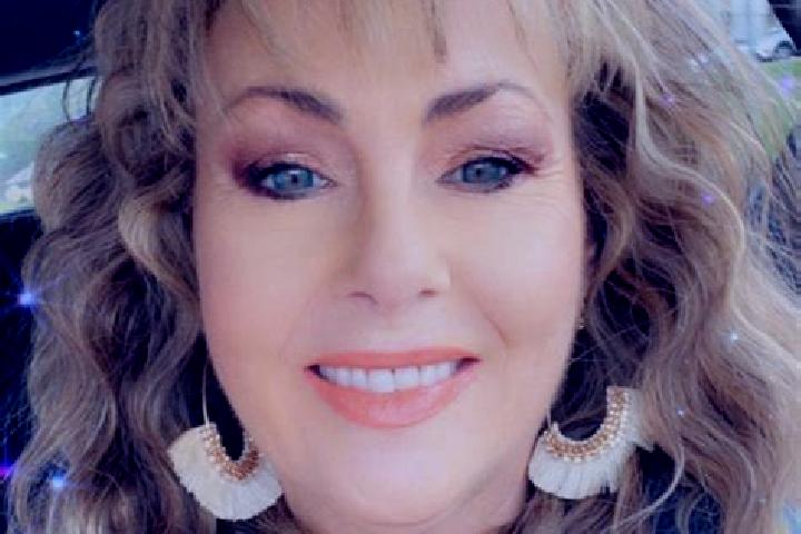 Sophia, 33 — Escort in Hindman, United States
