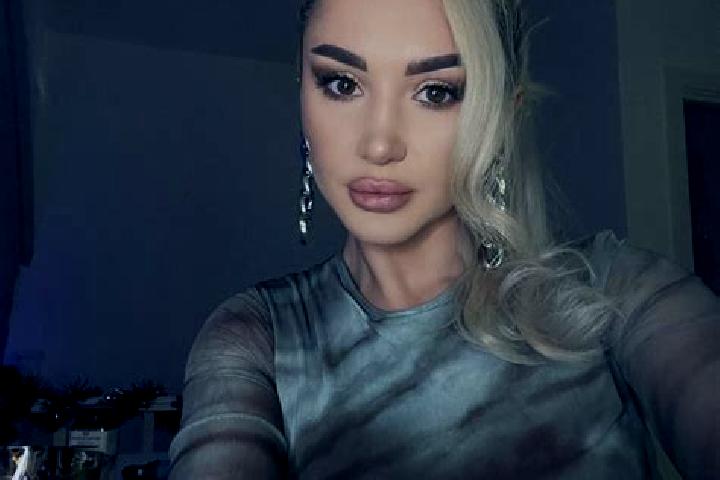 Sophia, 34, a black grey-eyed indian companion based in Roff. Offering GFE, Party Girl, OWO, Travel Companion, A-Level. Available for incall and outcall, day...
