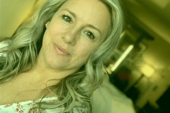 Sophia, 34, a blonde grey-eyed caucasian companion based in Virudunagar. Offering Tantra, Erotic Massage, A-Level, BDSM. Available for incall and outcall, ov...