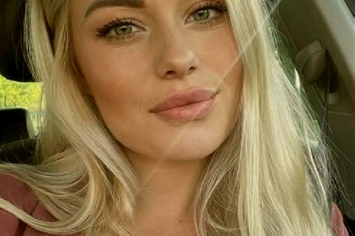 Sophia, 34, a blonde hazel-eyed indian companion based in Archaio Limani. Offering OWO, Prostate Massage, Fetish, Duos. Available for incall and outcall, ove...