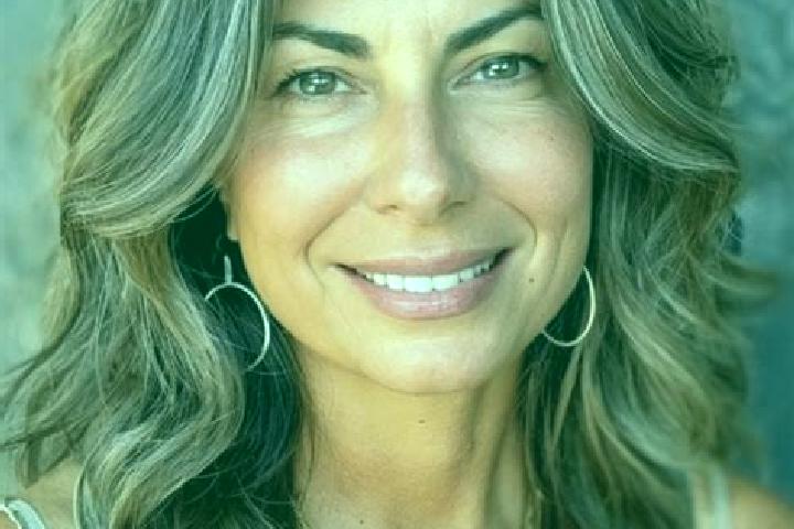 Sophia, 34, a brunette grey-eyed ebony companion based in Kossuth Ferenc-telep. Offering OWO, Deep French Kissing, Tantra, Couples. Available for incall and ...
