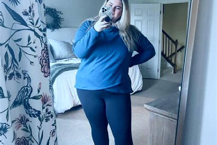 Sophia, 34, a dark blonde grey-eyed latina companion based in Rocca Priora. Offering CIM, Party Girl. Available for incall and outcall, overnight bookings av...