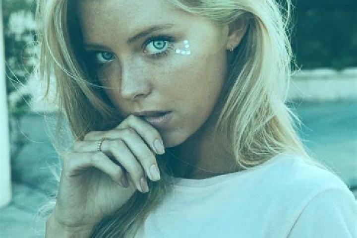 Sophia, 35, a blonde blue-eyed mediterranean companion based in Frose. Offering Overnight, Party Girl, 69, CIM, Dinner Date. Available for incall and outcall...