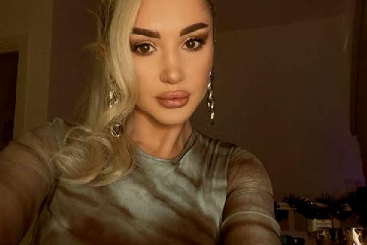 Sophia, 35, a blonde dark-eyed asian companion based in Boden. Offering Domination, GFE, Dinner Date. Available for incall and outcall, day and evening dates.