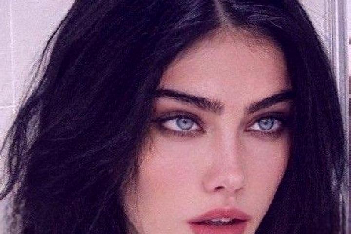 Sophia, 35, a chestnut grey-eyed caucasian companion based in Istria. Offering Party Girl, Striptease, Fetish. Available for incall and outcall, overnight bo...