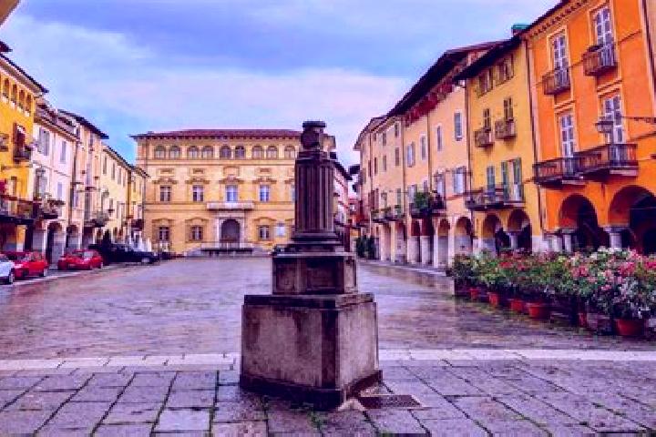 Sophia, 35 — Escort in Castelseprio, Italy