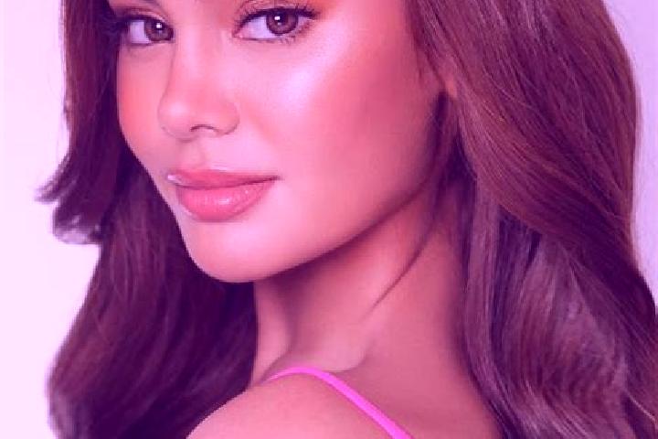 Sophia, 35 — Escort in Ivana, Philippines
