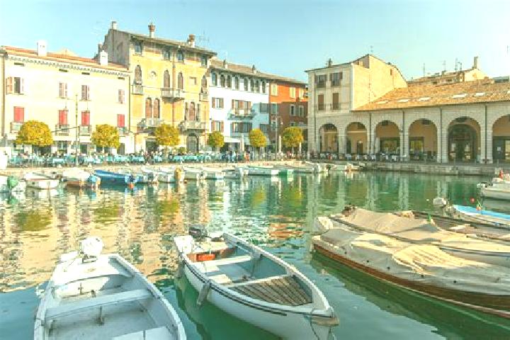 Sophia, 35 — Escort in Santa Maria di Non, Italy