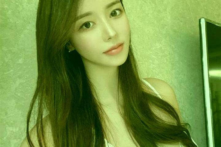 Sophia, 35 — Escort in Xiadahe, China