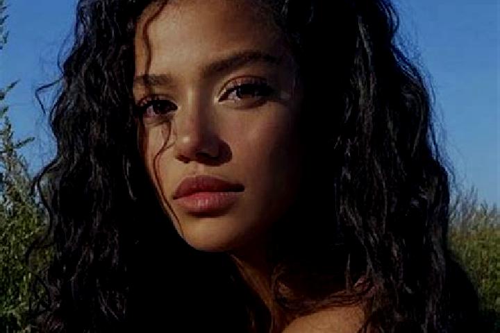 Sophia, 36, a black amber-eyed latina companion based in Bandirma. Offering Deep French Kissing, Overnight, Party Girl, Travel Companion. Available for incal...