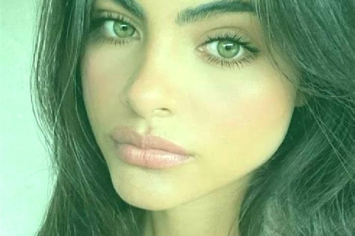 Sophia, 36, a brunette dark-eyed middle eastern companion based in Mayrhofen. Offering Domination, A-Level, Travel Companion, Prostate Massage. Available for...