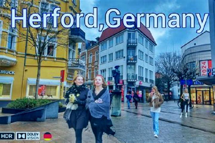 Sophia, 36 — Escort in Herford, Germany
