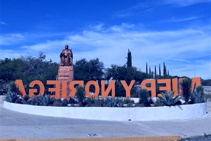Sophia, 36 — Escort in Mier y Noriega, Mexico