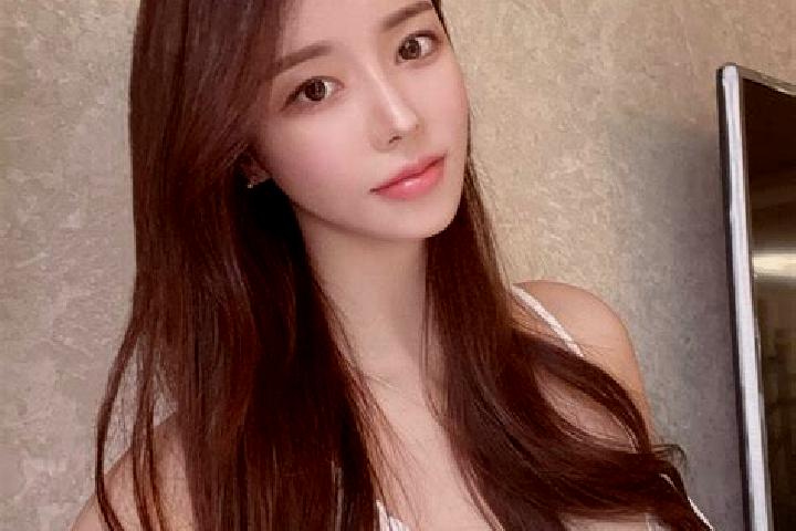 Sophia, 36 — Escort in Tomorlog, China