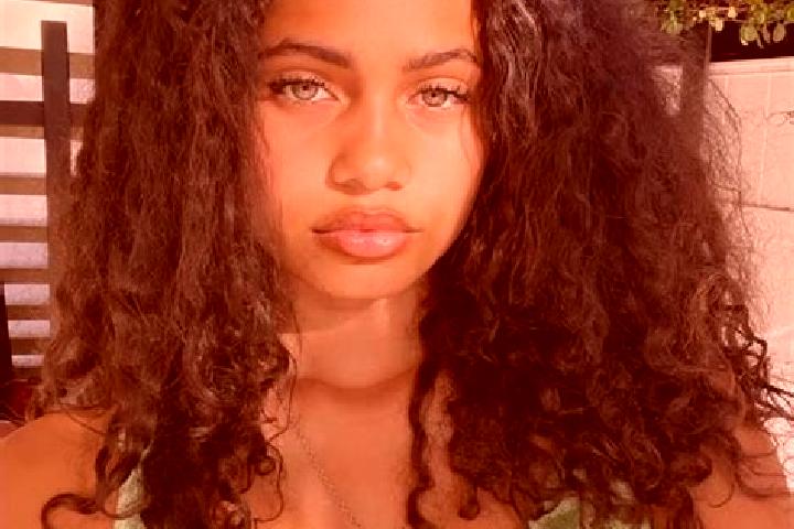 Sophia, 37, a red green-eyed mixed companion based in Bourbriac. Offering Striptease, Deep French Kissing, Overnight. Available for incall and outcall, day a...