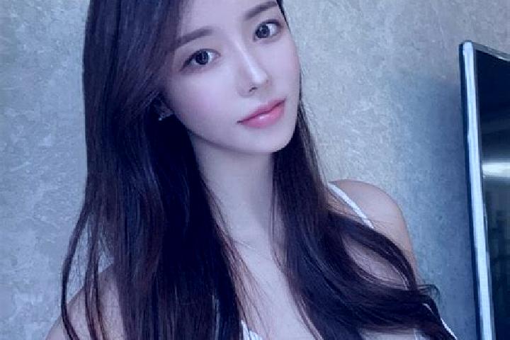 Sophia, 37 — Escort in Chengtou, China