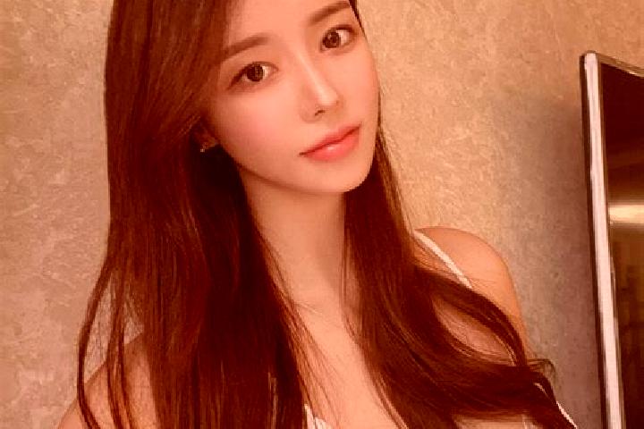 Sophia, 37 — Escort in Lamadian, China