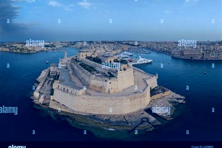 Sophia, 37 — Escort in Vittoriosa, Malta