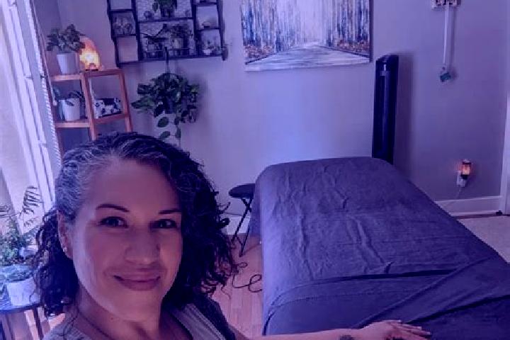 Sophia, 38, a auburn grey-eyed latina companion based in Ichiba. Offering Duos, Domination, Dinner Date, Erotic Massage. Available for incall and outcall, da...