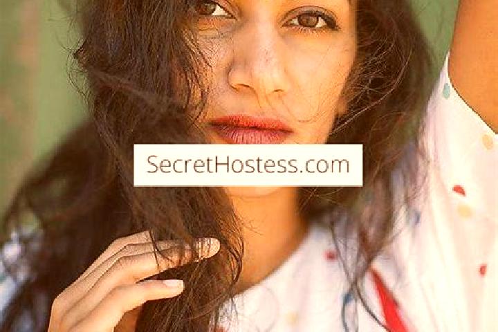 Sophia, 38, a black dark-eyed indian companion based in Arthon-en-Retz. Offering Girlfriend Experience, Massage, CIM, Striptease. Available for incall and ou...