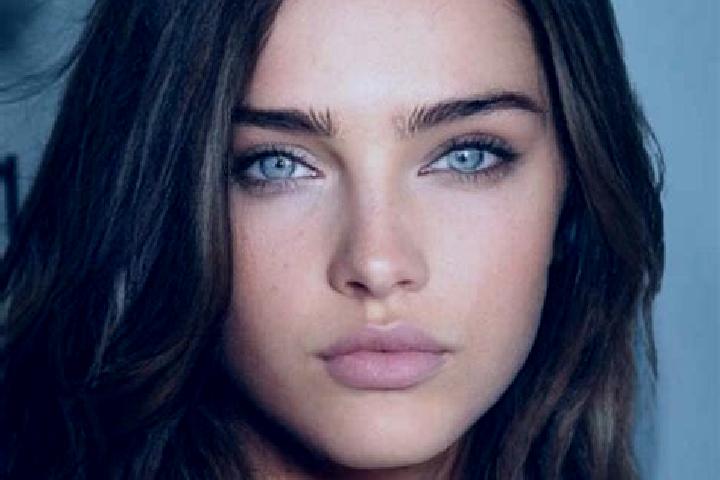 Sophia, 38, a brunette blue-eyed ebony companion based in Sao Benedito. Offering CIM, 69, Party Girl. Available for incall and outcall, day and evening dates.