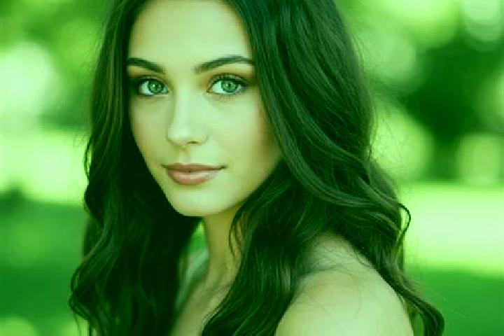 Sophia, 38, a brunette hazel-eyed caucasian companion based in Nova Gorica. Offering Roleplay, Massage, 69. Available for incall and outcall, day and evening...