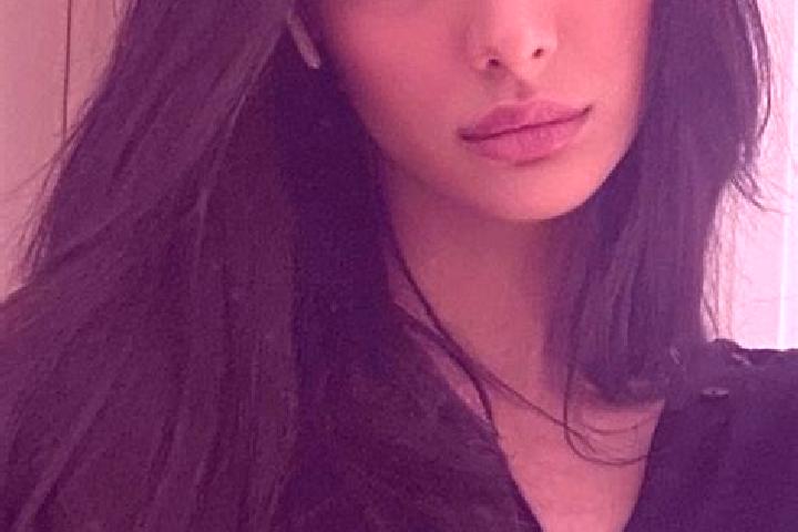 Sophia, 39, a black dark-eyed middle eastern companion based in Fitz-James. Offering Erotic Massage, Travel Companion, Roleplay. Available for incall and out...