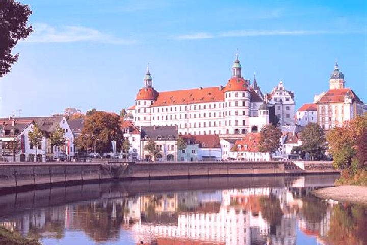 Sophia, 39, a red dark-eyed latina companion based in Neuburg an der Donau. Offering Deep French Kissing, Prostate Massage, CIM, Duos. Available for incall a...