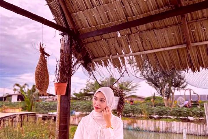 Sophia, 39 — Escort in Bagan Datoh, Malaysia