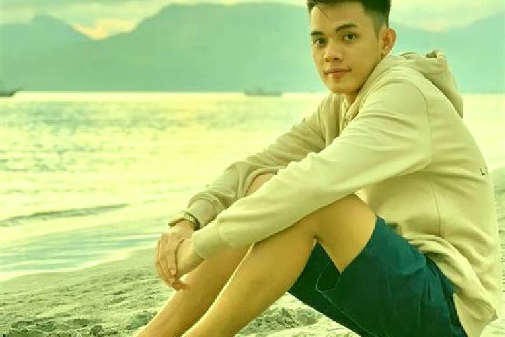 Sophia, 39 — Escort in Manalad, Philippines