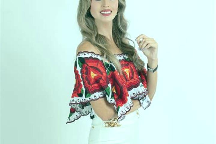 Sophia, 39 — Escort in Mococha, Mexico