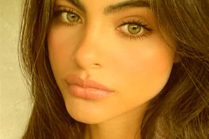 Stella, 20, a brunette dark-eyed european companion based in Chipping Norton. Offering Couples, OWO, 69, Duos. Available for incall and outcall, day and even...