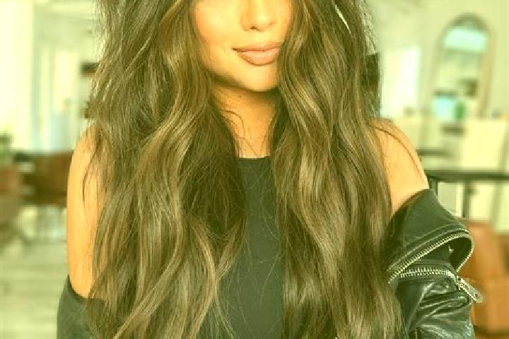 Stella, 20, a brunette dark-eyed indian companion based in Gari. Offering Girlfriend Experience, Striptease, 69, Erotic Massage, Duos. Available for incall a...