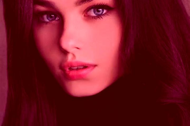 Stella, 20, a chestnut blue-eyed slavic companion based in Loutropoli Thermis. Offering Fetish, A-Level, Party Girl. Available for incall and outcall, overni...
