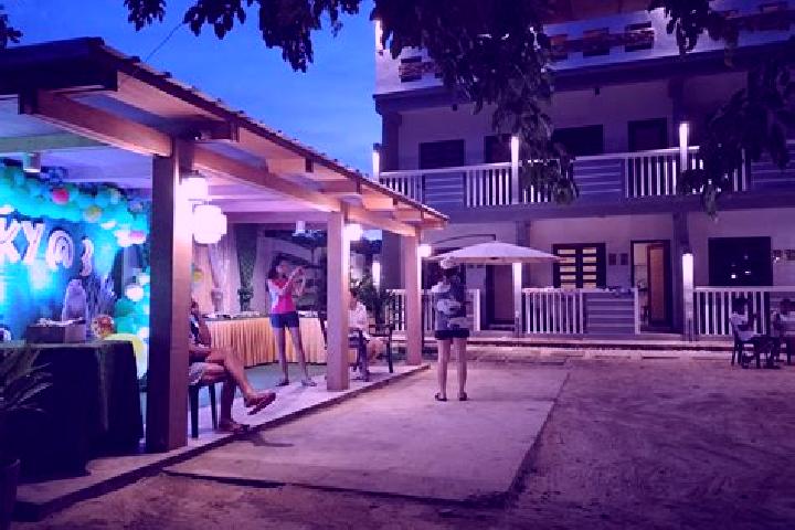Stella, 20 — Escort in Cagwait, Philippines