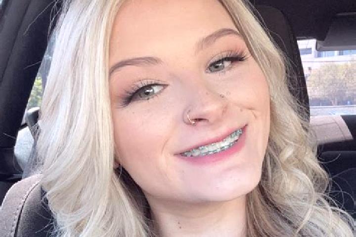 Stella, 20 — Escort in Houma, United States