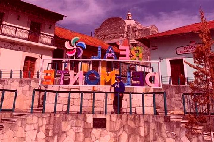 Stella, 20 — Escort in Santa Maria del Monte, Mexico