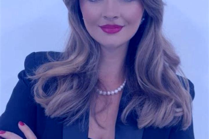 Stella, 20 — Escort in Talpos, Romania