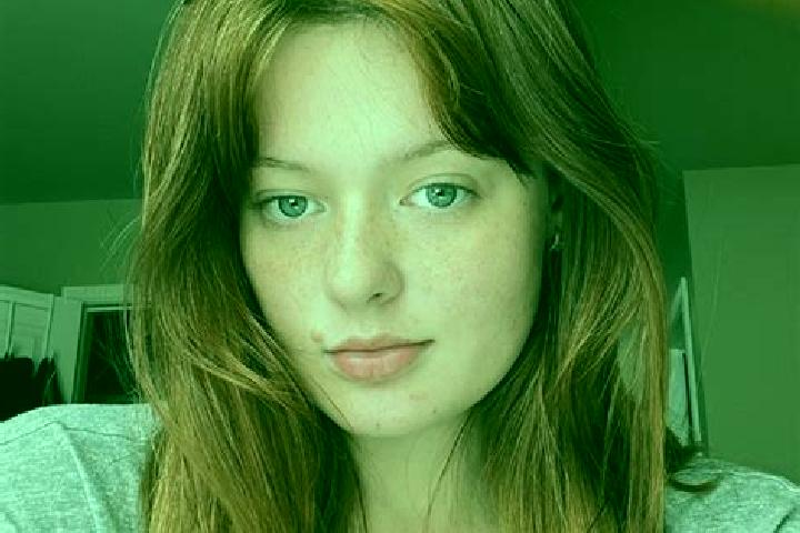 Stella, 21, a auburn brown-eyed caribbean companion based in Berga. Offering Deep French Kissing, Overnight, Massage. Available for incall and outcall, overn...