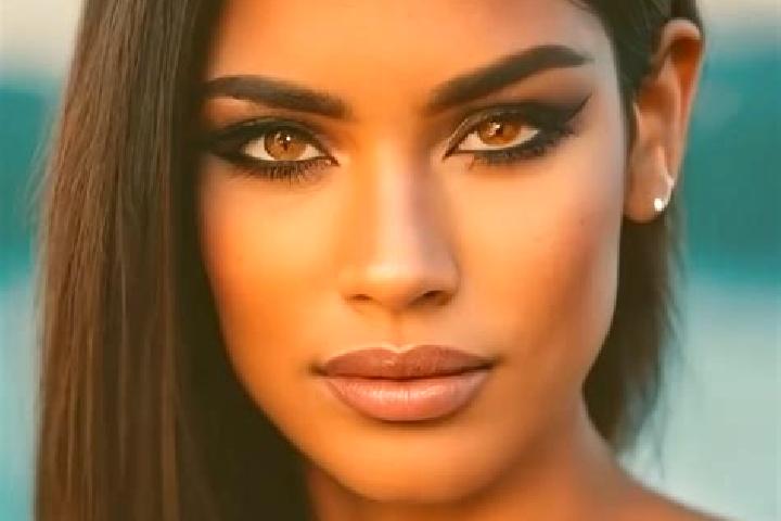 Stella, 21, a black green-eyed latina companion based in Blitta. Offering Roleplay, Dinner Date, A-Level. Available for incall and outcall, overnight booking...