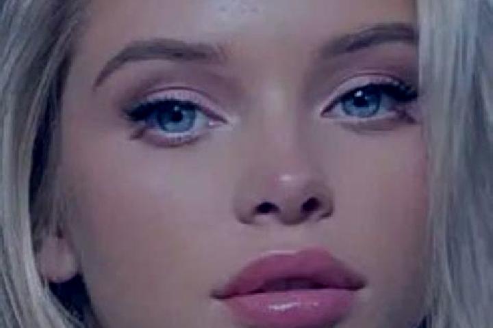 Stella, 21, a blonde blue-eyed middle eastern companion based in La Estribera. Offering Party Girl, GFE, Dinner Date. Available for incall and outcall, overn...