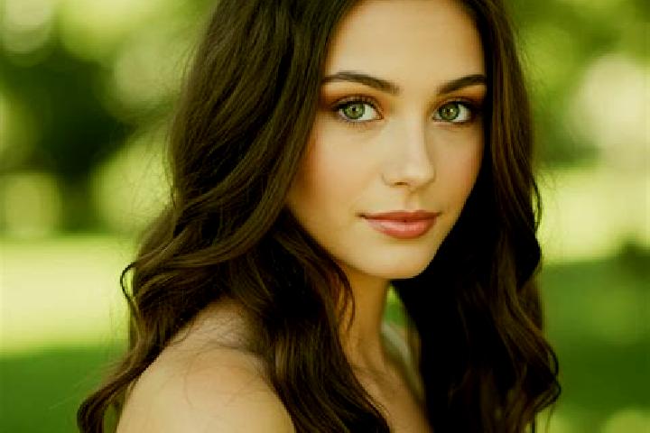 Stella, 21, a brunette hazel-eyed middle eastern companion based in Venerand. Offering OWO, Couples, A-Level. Available for incall and outcall, overnight boo...